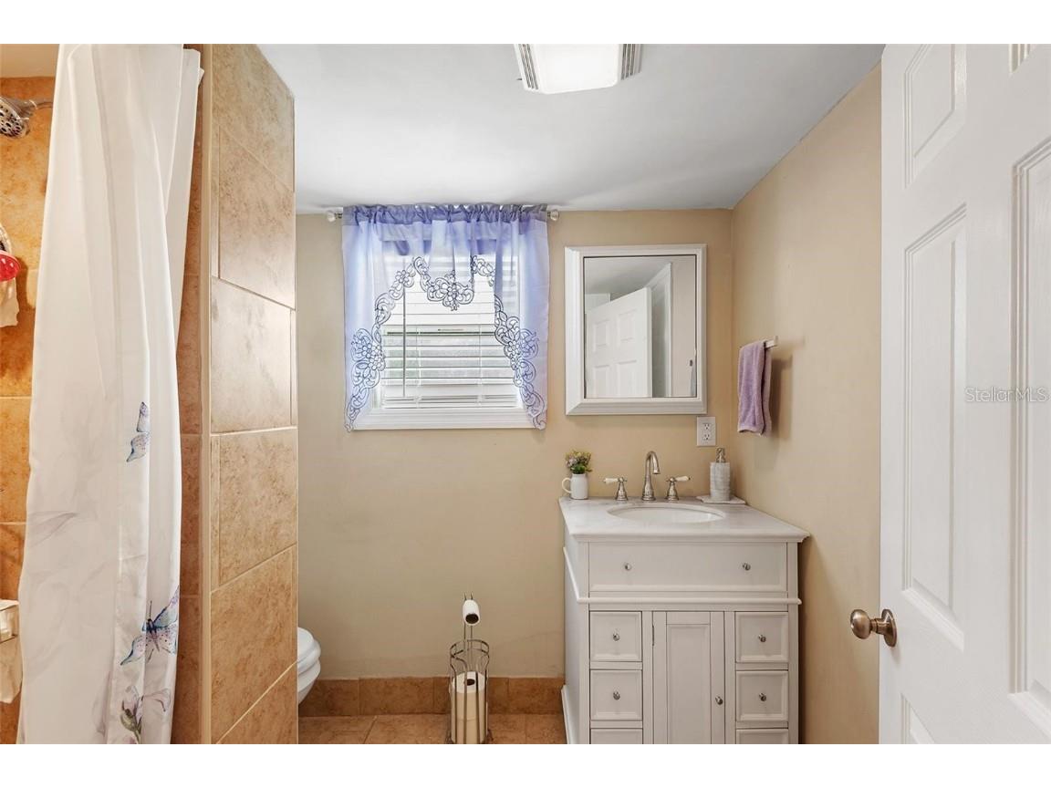 954 Reynolds Road Lakeland FL 33801 P4936861 image36