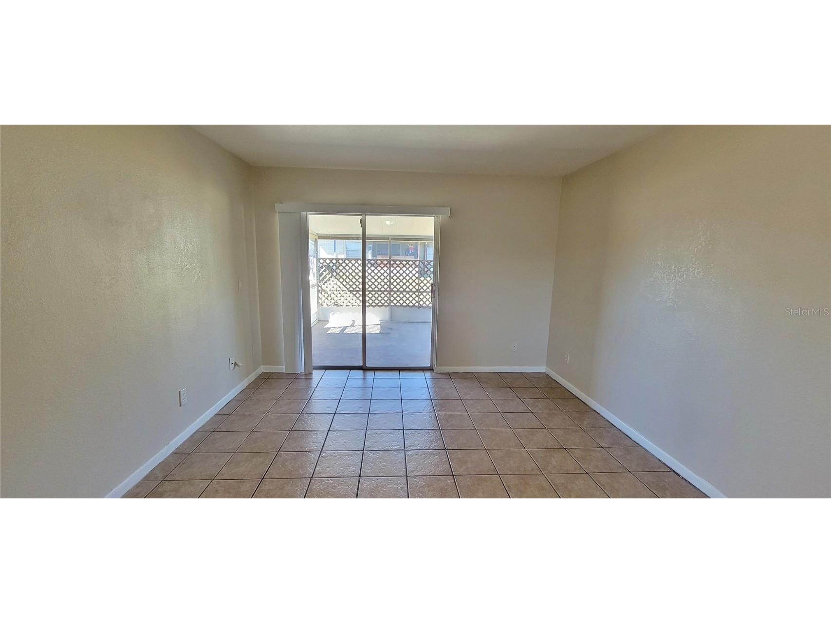 9542 Lake Park Drive Thonotosassa FL 33592 TB8445722 image10