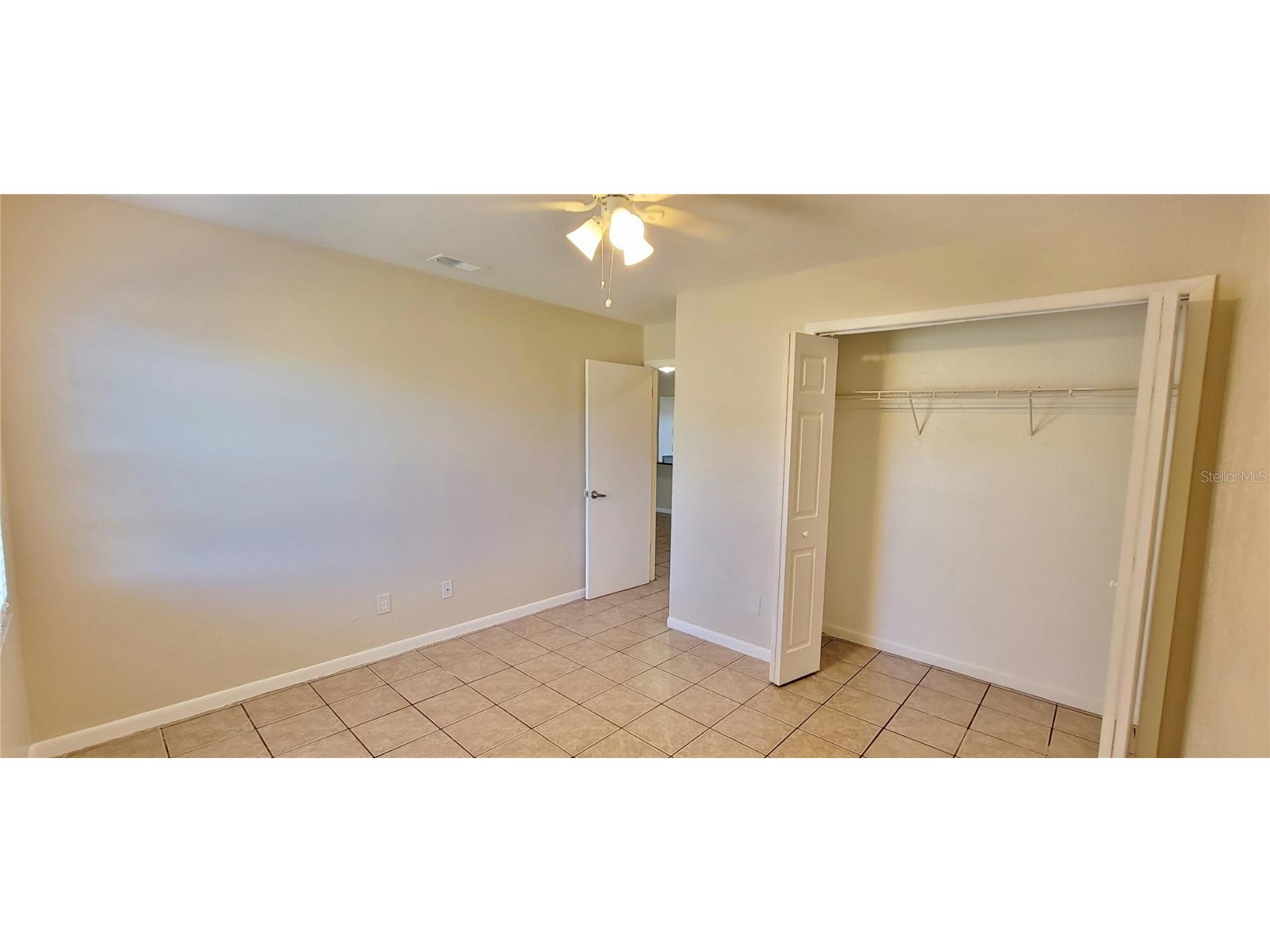9542 Lake Park Drive Thonotosassa FL 33592 TB8445722 image18