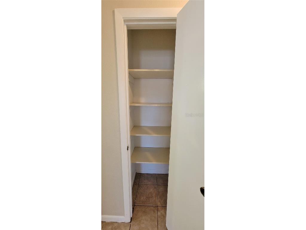 9542 Lake Park Drive Thonotosassa FL 33592 TB8445722 image24