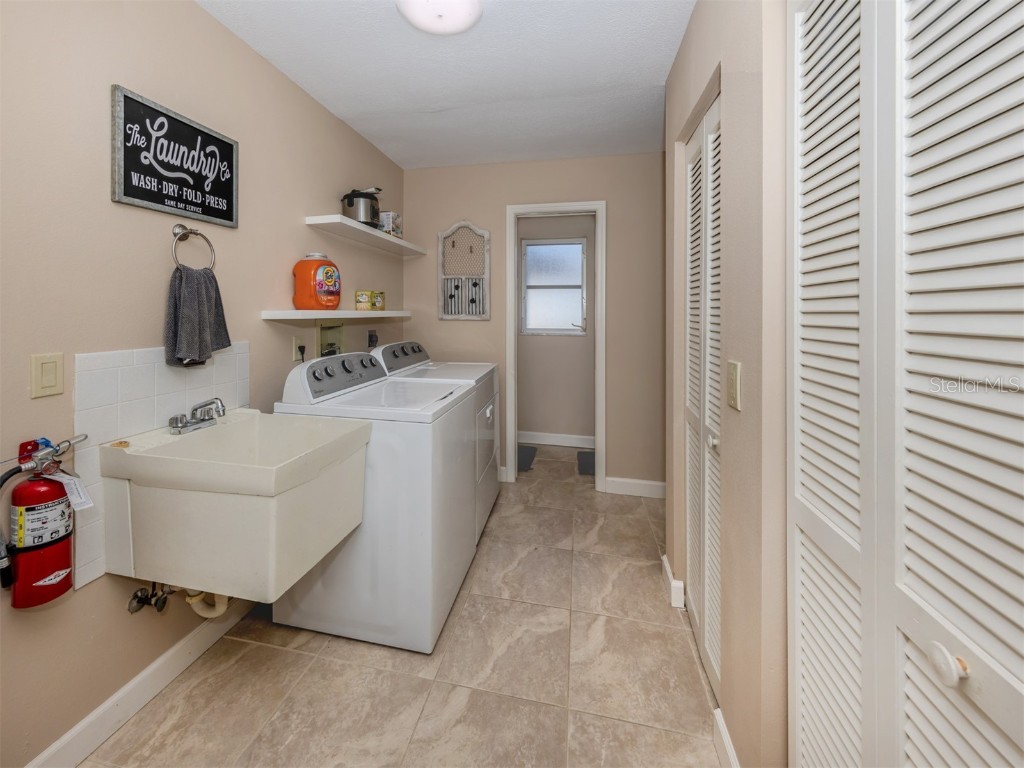 9542 Spring Circle Port Charlotte FL 33981 N6137703 image26