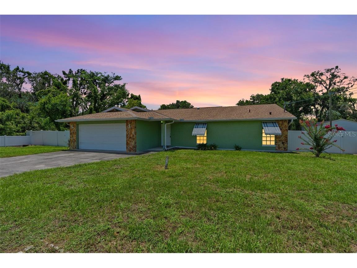 9543 Rockhill Road Thonotosassa FL 33592 A4657313 image1