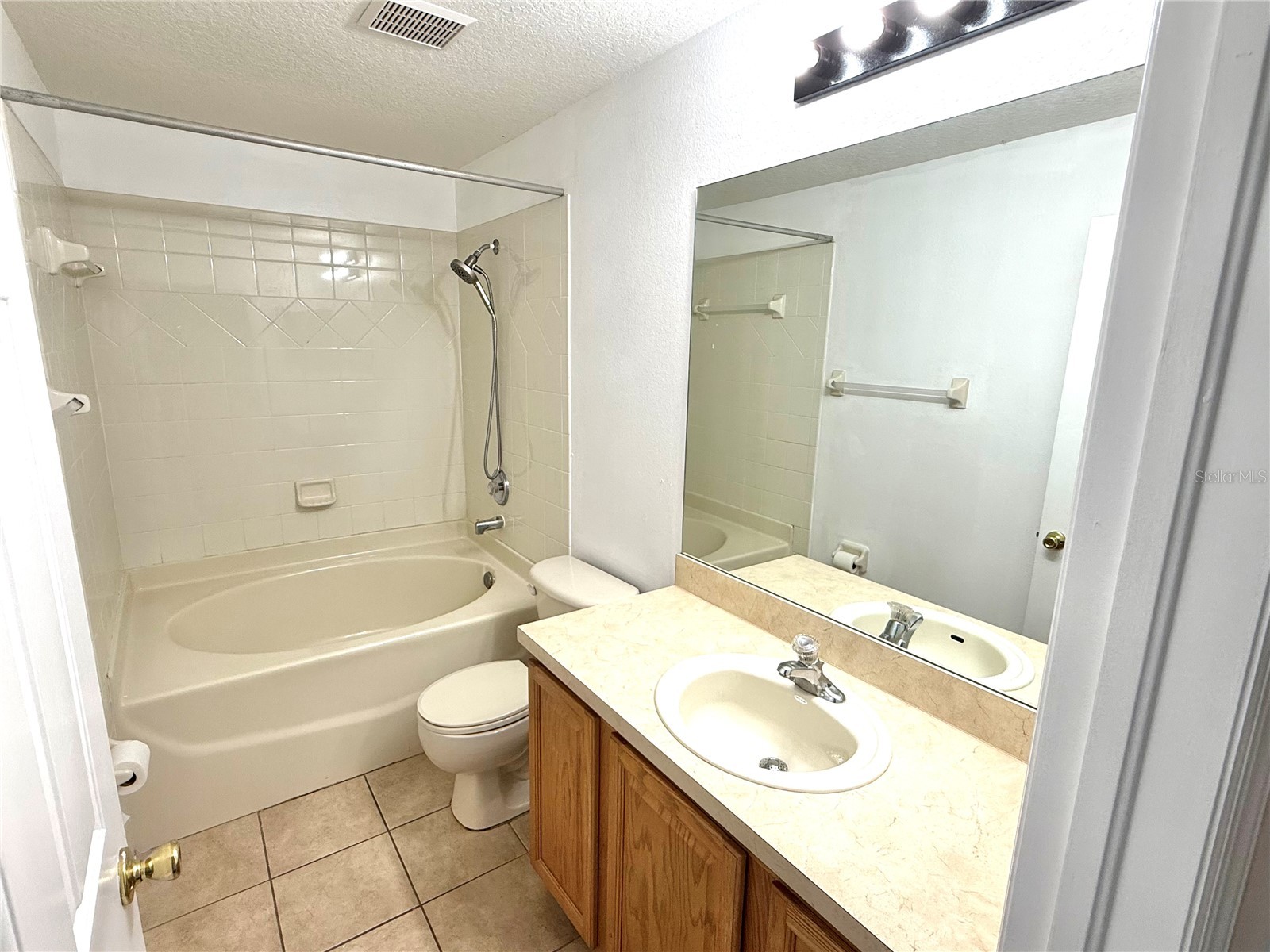 9544 Charlesberg Drive Tampa FL 33635 TB8477798 image22