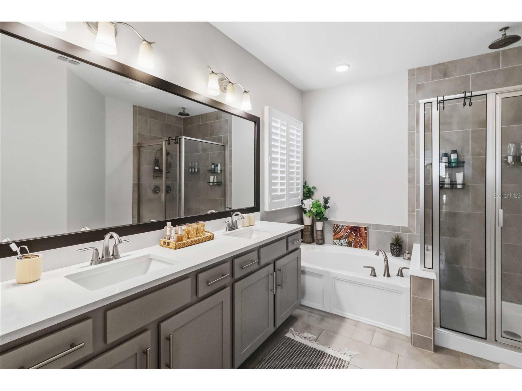 9545 W Park Village Drive Tampa FL 33626 TB8493431 image13