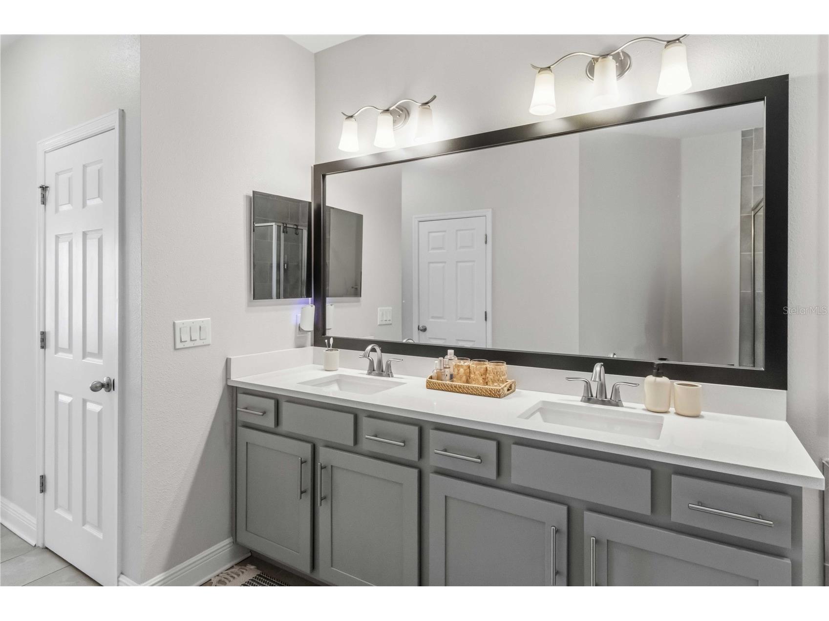 9545 W Park Village Drive Tampa FL 33626 TB8493431 image14