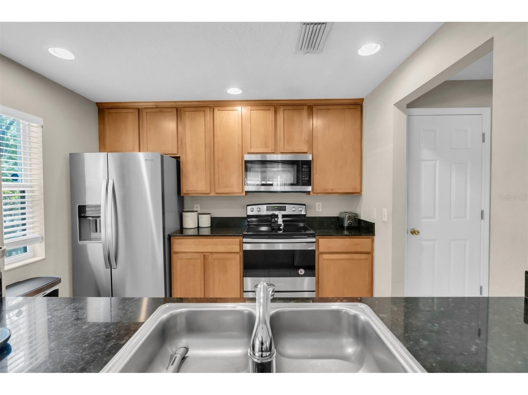 9548 Charlesberg Drive Tampa FL 33635 W7887195 image6