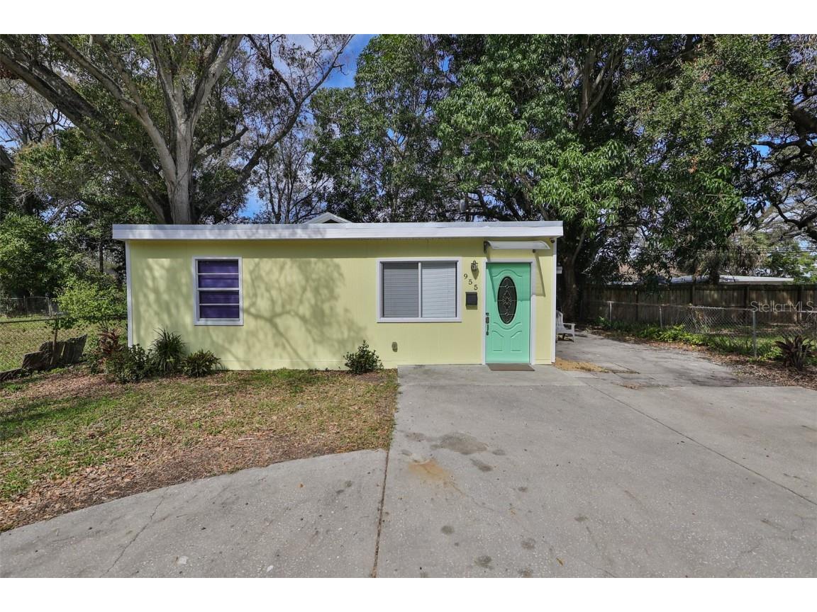 955 21st Avenue S Saint Petersburg FL 33705 U8190496 image1