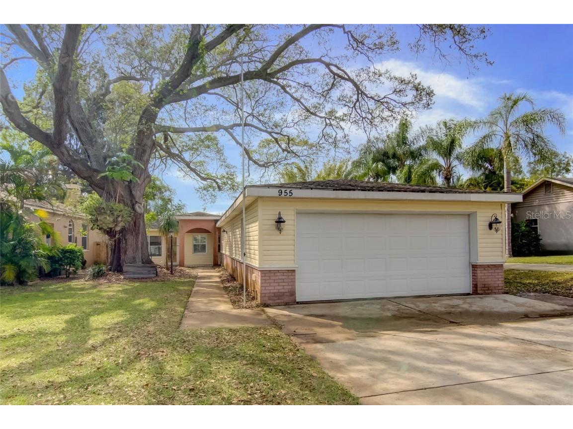 955 Harbor Hill Drive Safety Harbor FL 34695 U8234291 image1
