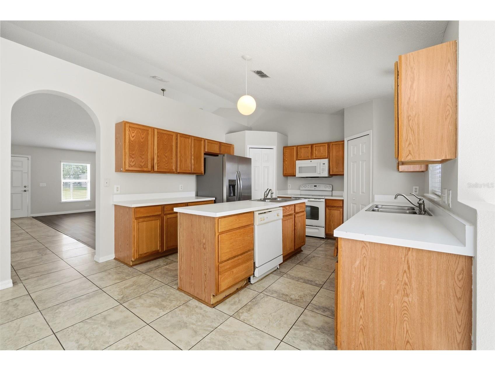 955 Louvre Court Kissimmee FL 34759 O6405460 image10