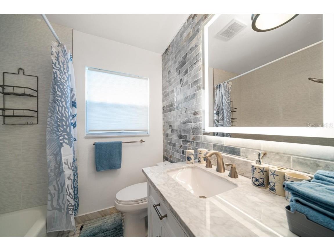 955 Narcissus Avenue Clearwater Beach FL 33767 TB8447491 image27