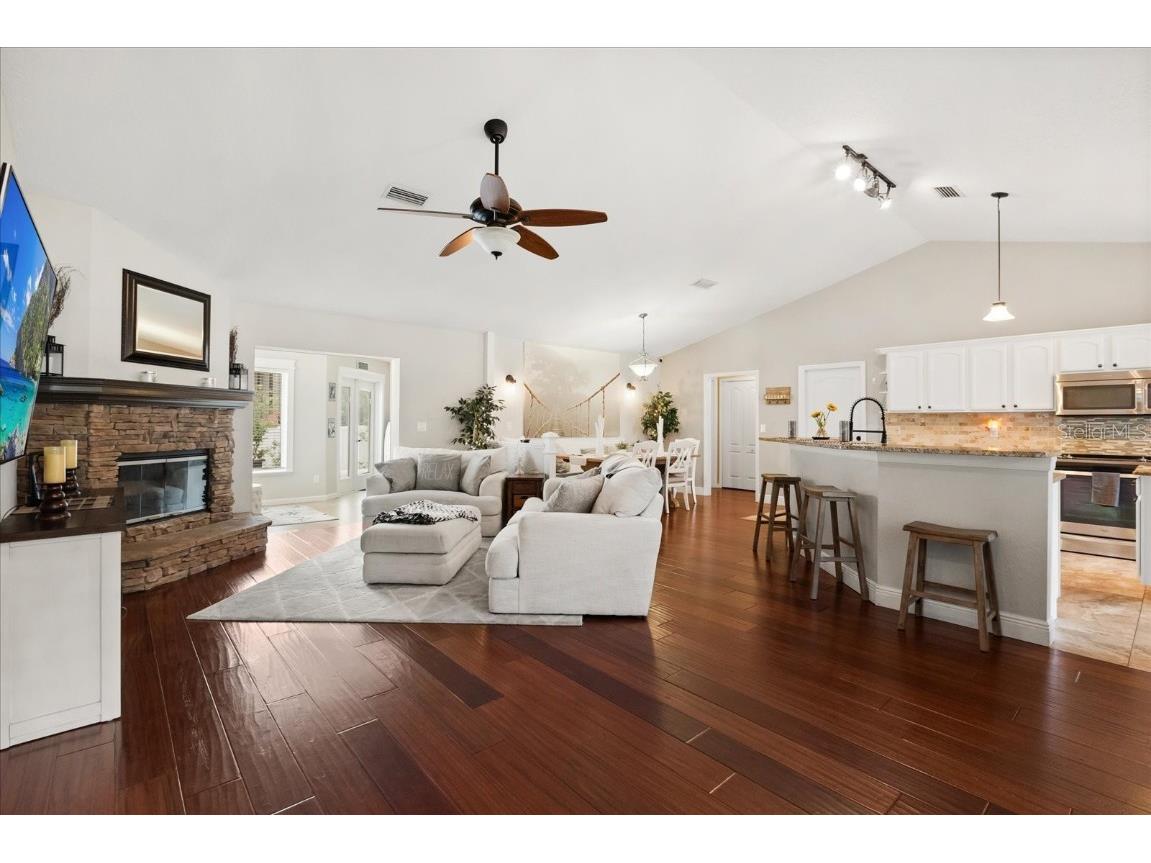 955 Seminole Street Clermont FL 34711 - LAKE WINONA O6301911 image1