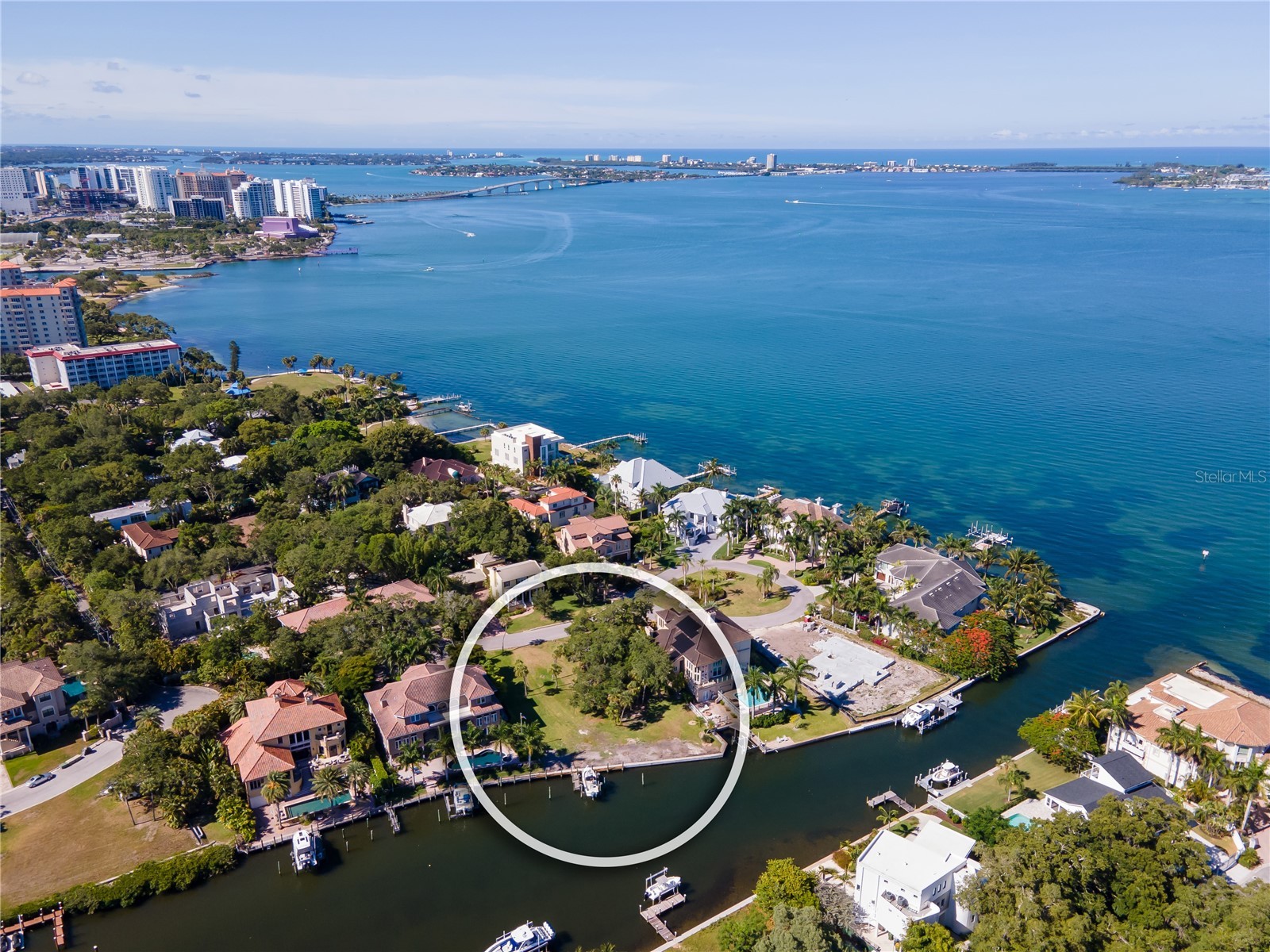 955 Whitakers Lane Sarasota FL 34236 - WHITAKERS BAYOU A4676924 image1