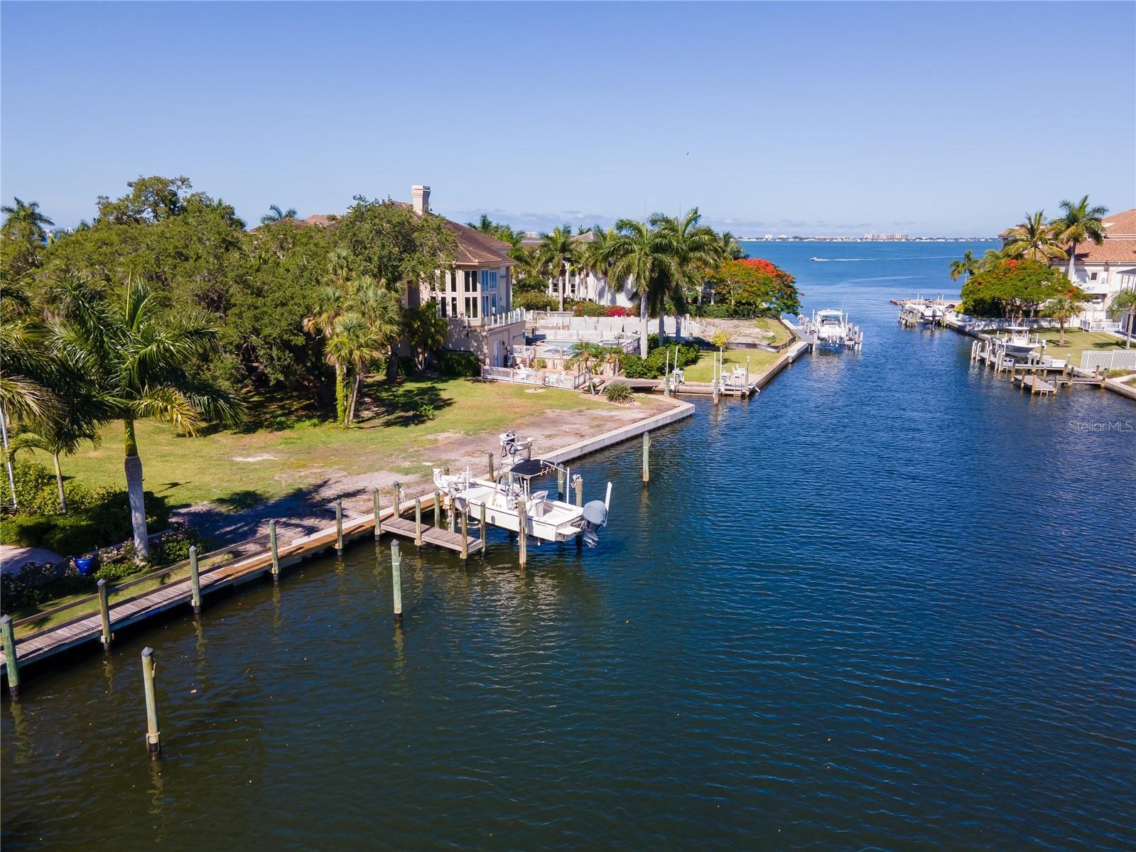 955 Whitakers Lane Sarasota FL 34236 - WHITAKERS BAYOU A4676924 image8