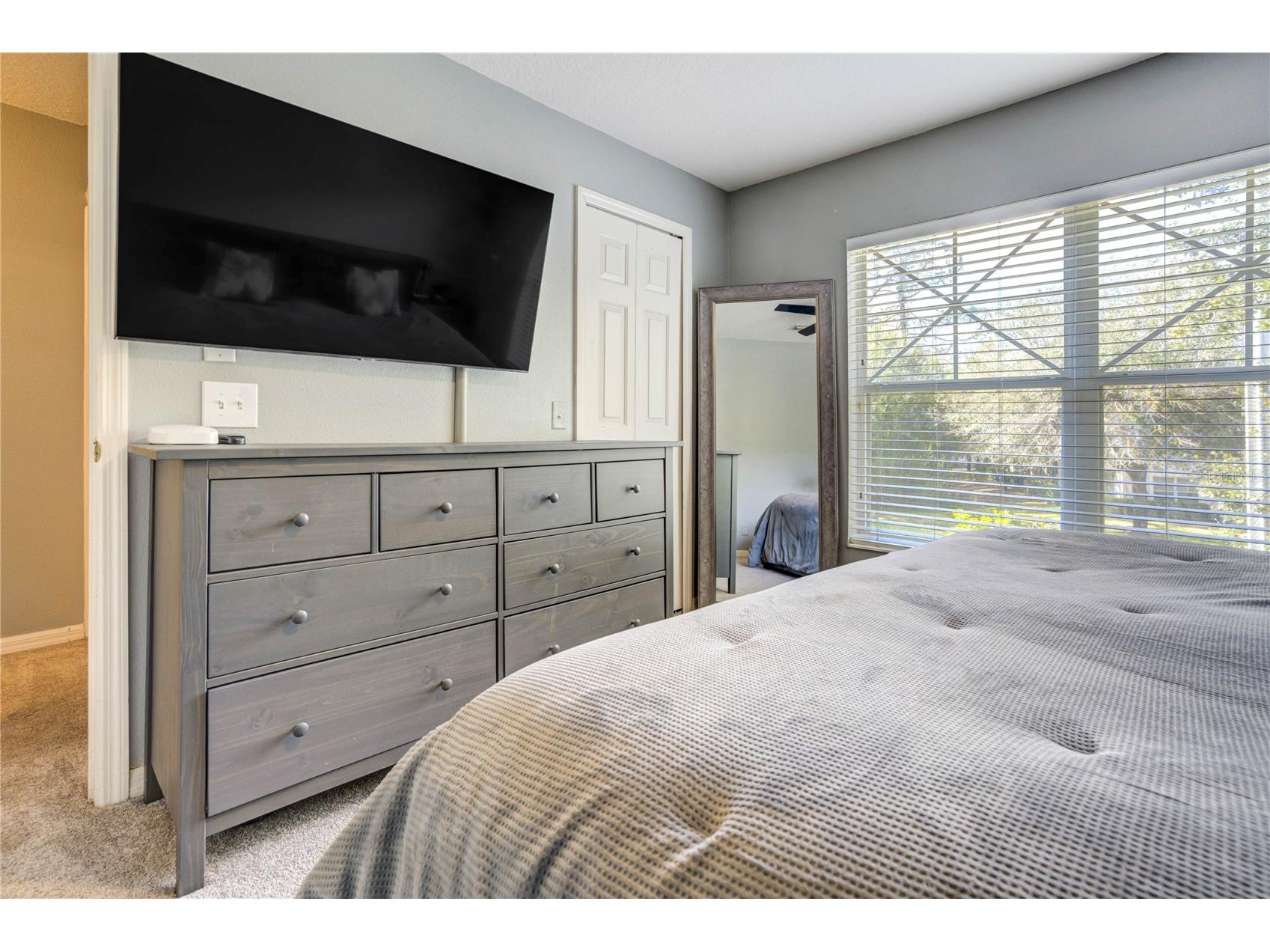 9550 Charlesberg Drive Tampa FL 33635 TB8469089 image24