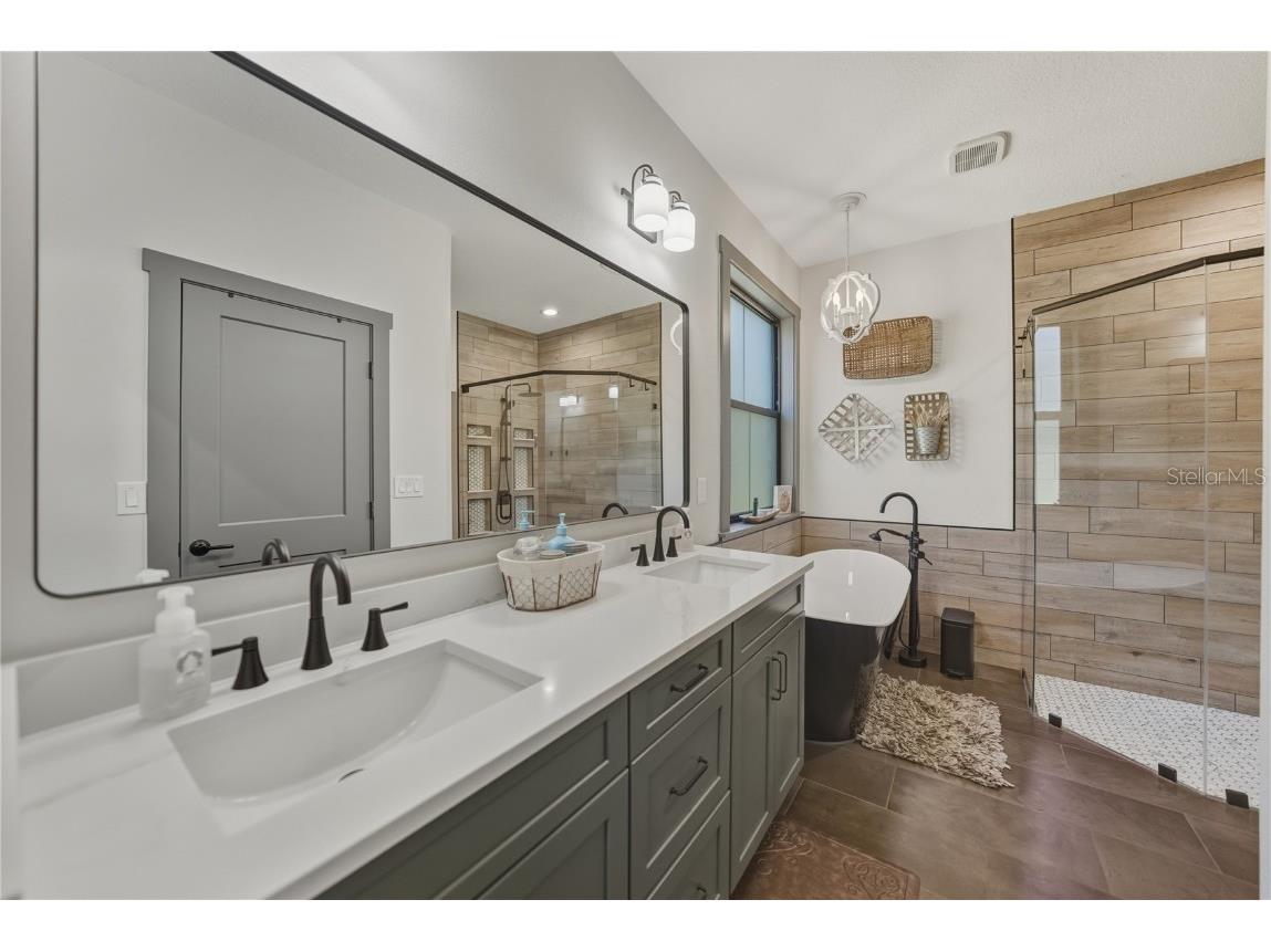 9550 Cr 614a Bushnell FL 33513 TB8449315 image67