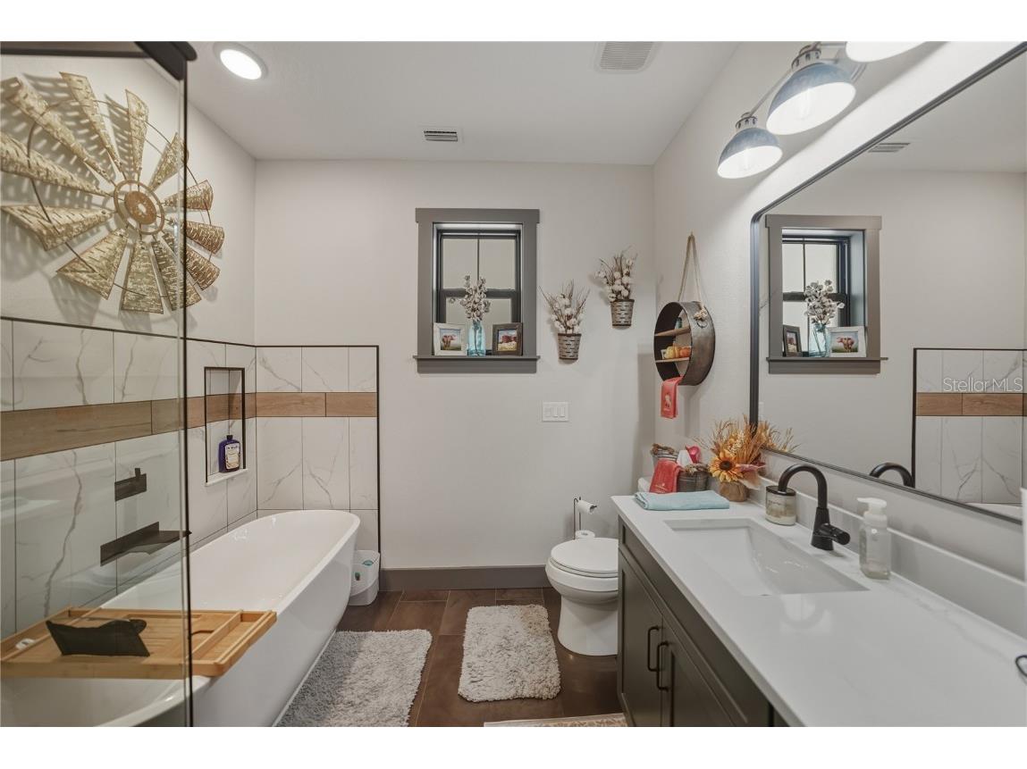 9550 Cr 614a Bushnell FL 33513 TB8449315 image70