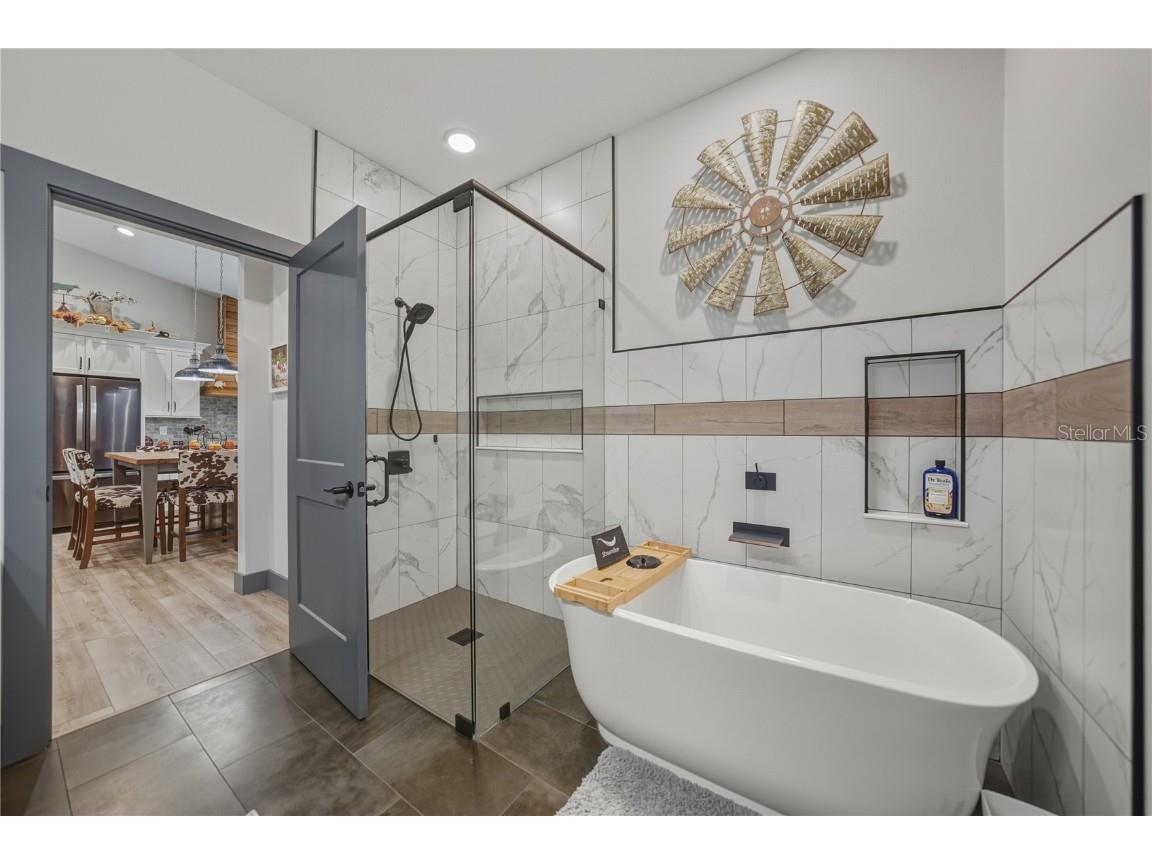 9550 Cr 614a Bushnell FL 33513 TB8449315 image72