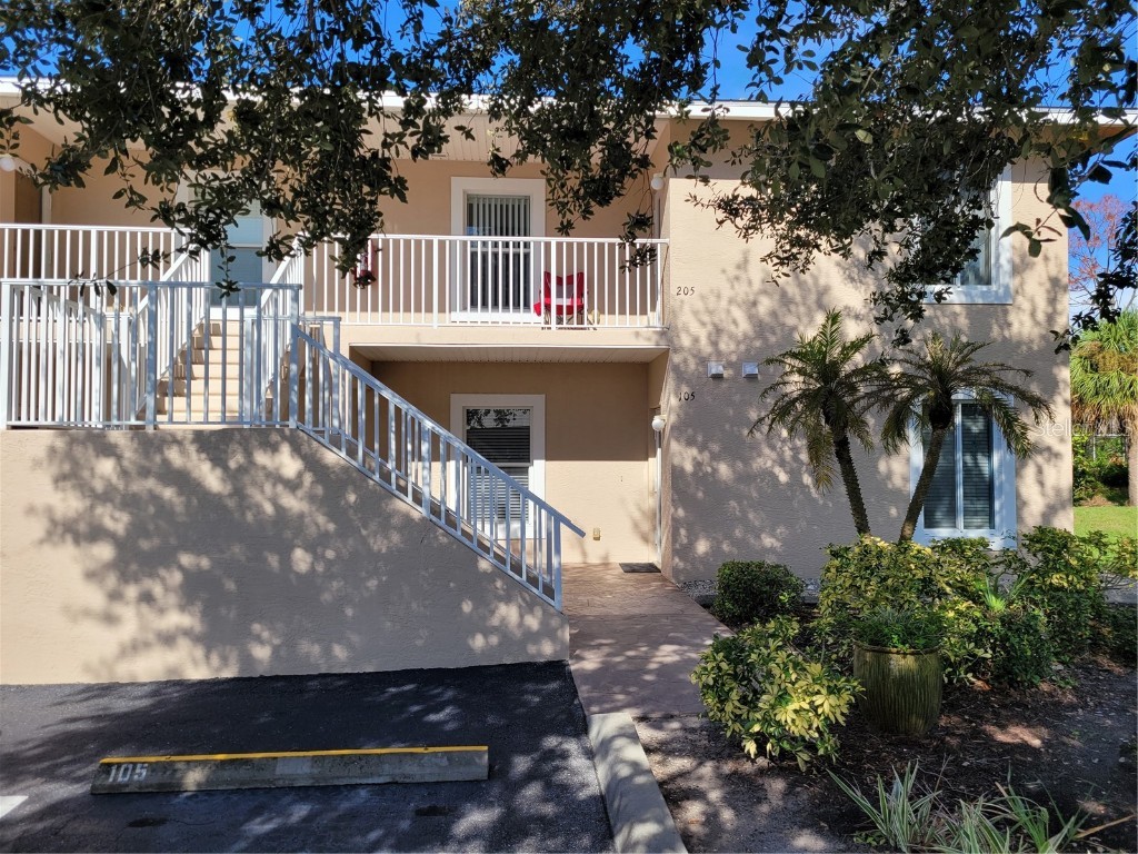 9550 Fiddlers Green Circle #105 Rotonda West FL 33947 D6132045 image1