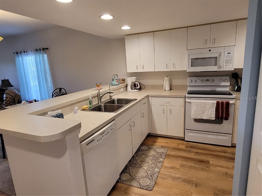 9550 Fiddlers Green Circle #105 Rotonda West FL 33947 D6132045 image4
