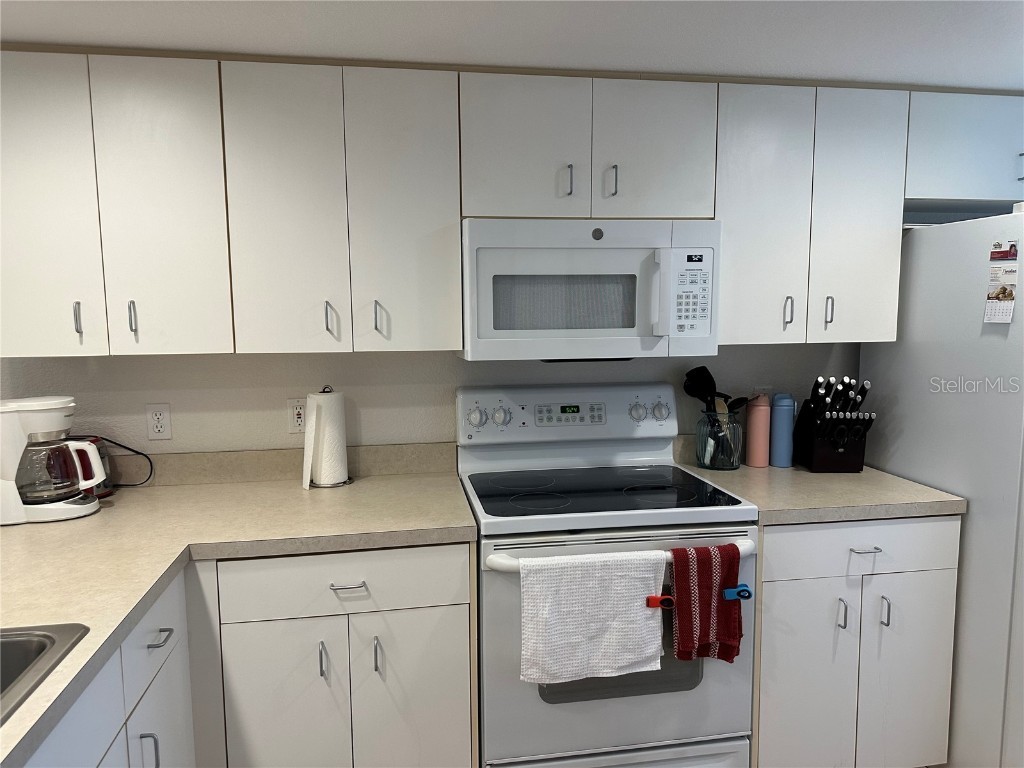 9550 Fiddlers Green Circle #105 Rotonda West FL 33947 D6132045 image5