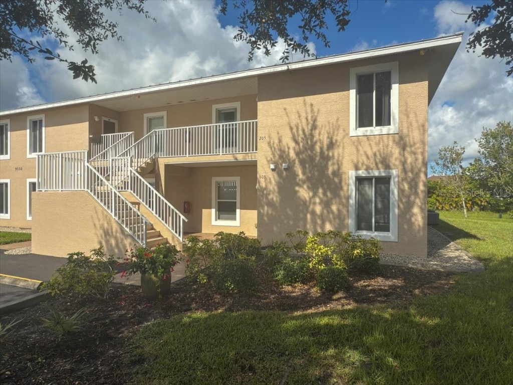 9550 Fiddlers Green Circle #205 Rotonda West FL 33947 D6143117 image1