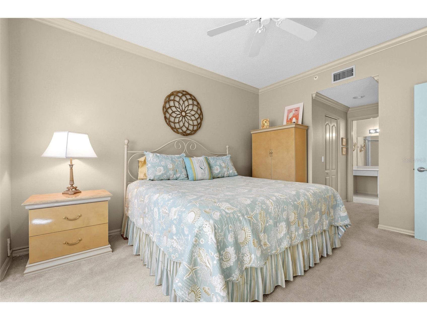 9550 High Gate Drive #1515 Sarasota FL 34238 A4694992 image29