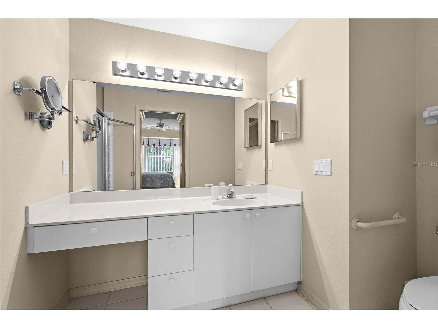 9550 High Gate Drive #1515 Sarasota FL 34238 A4694992 image32