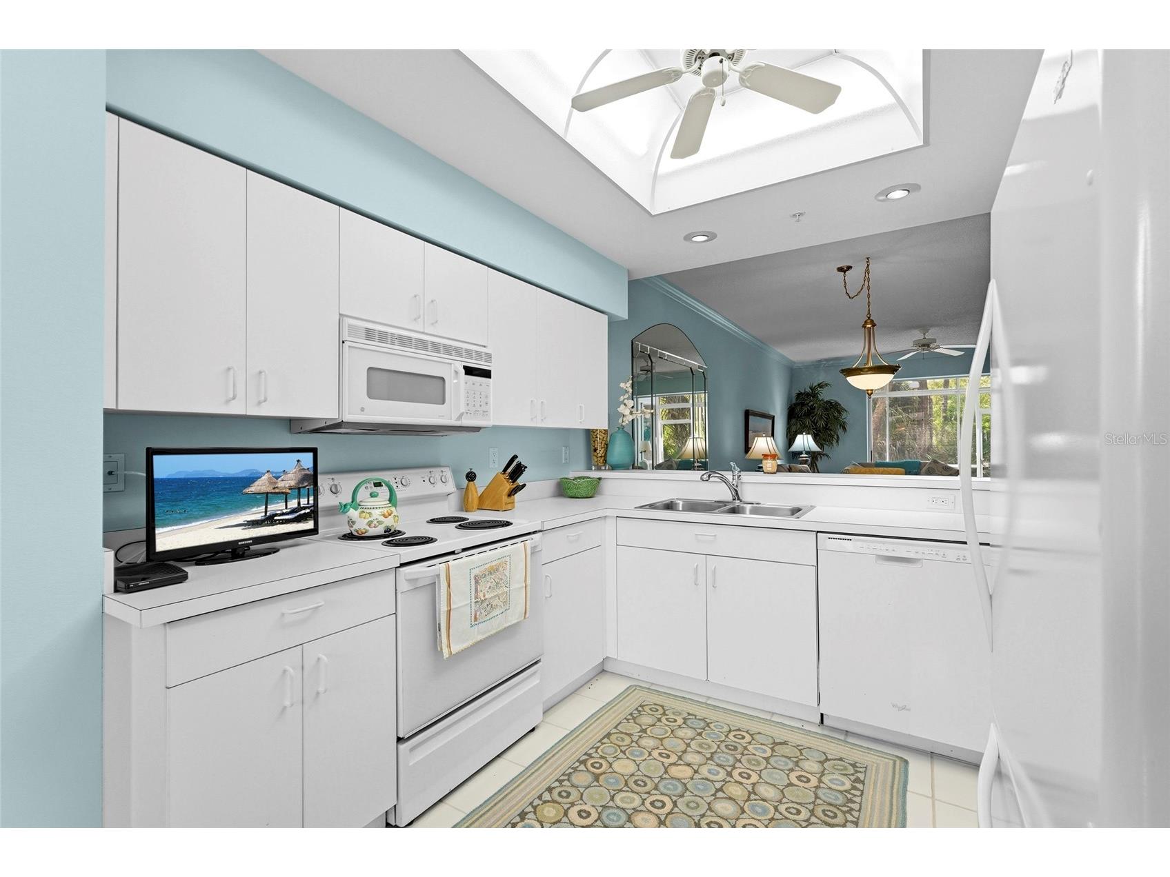 9550 High Gate Drive #1515 Sarasota FL 34238 A4694992 image6