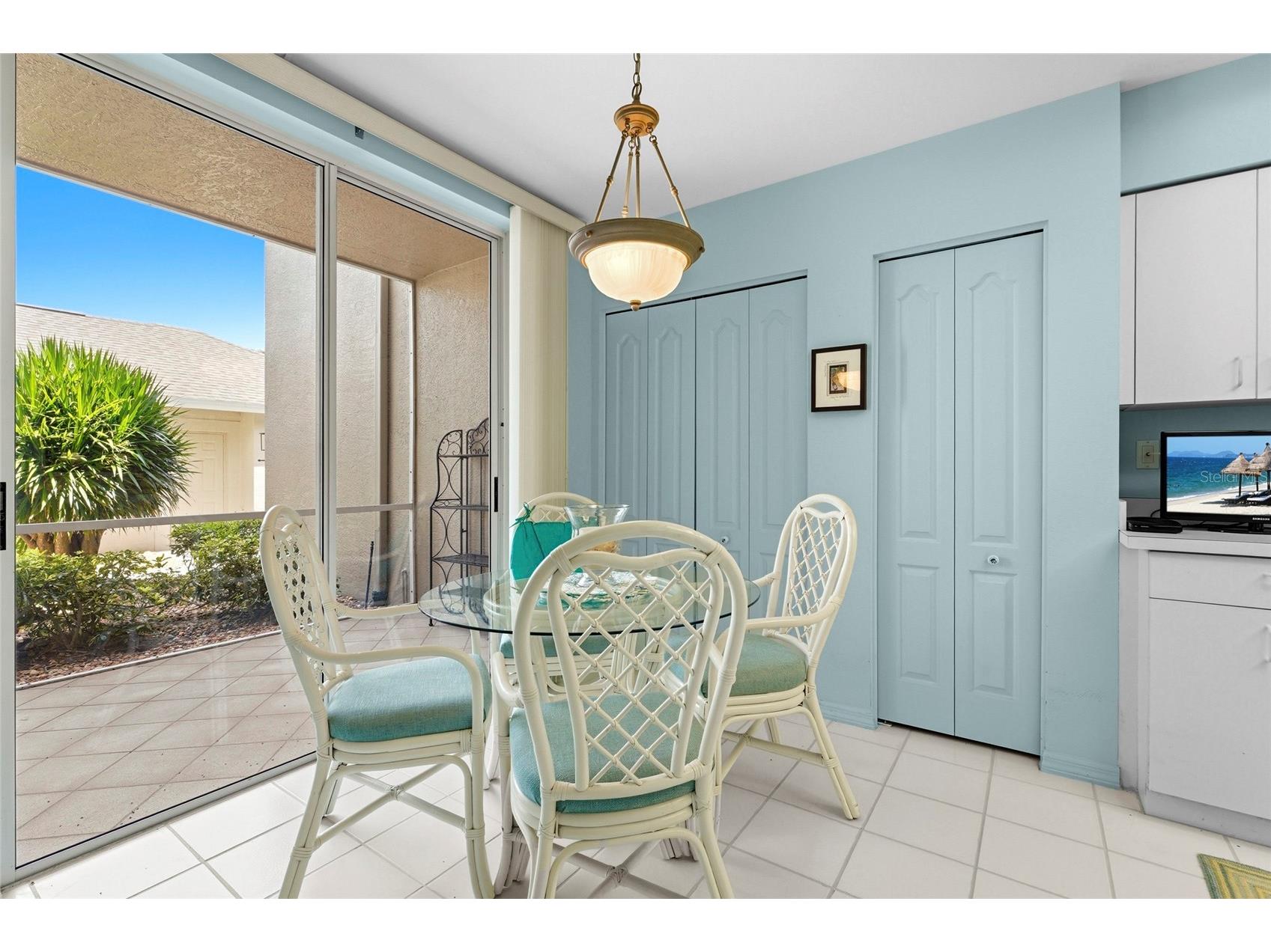 9550 High Gate Drive #1515 Sarasota FL 34238 A4694992 image7