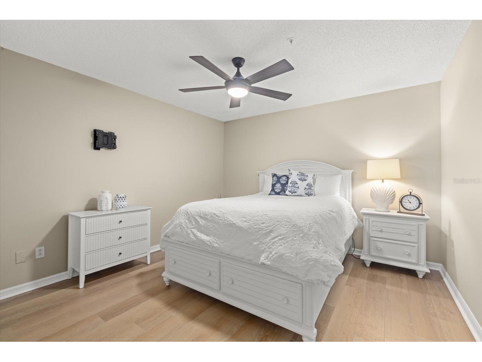 9550 High Gate Drive #1525 Sarasota FL 34238 A4692951 image21