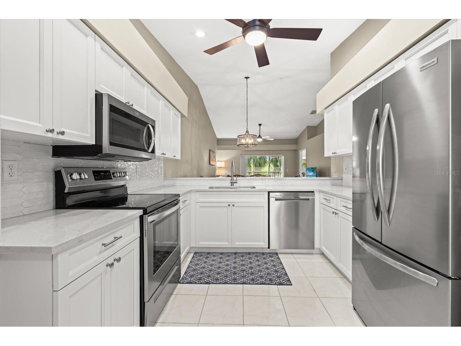 9550 High Gate Drive #1525 Sarasota FL 34238 A4692951 image4