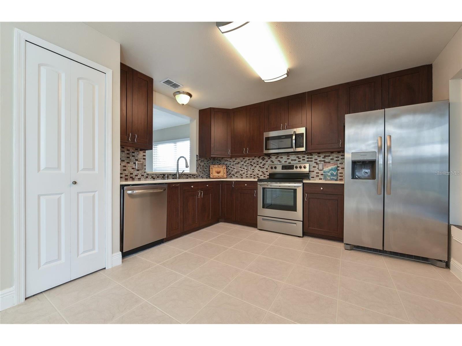9551 Chandon Drive Orlando FL 32825 O6410008 image2