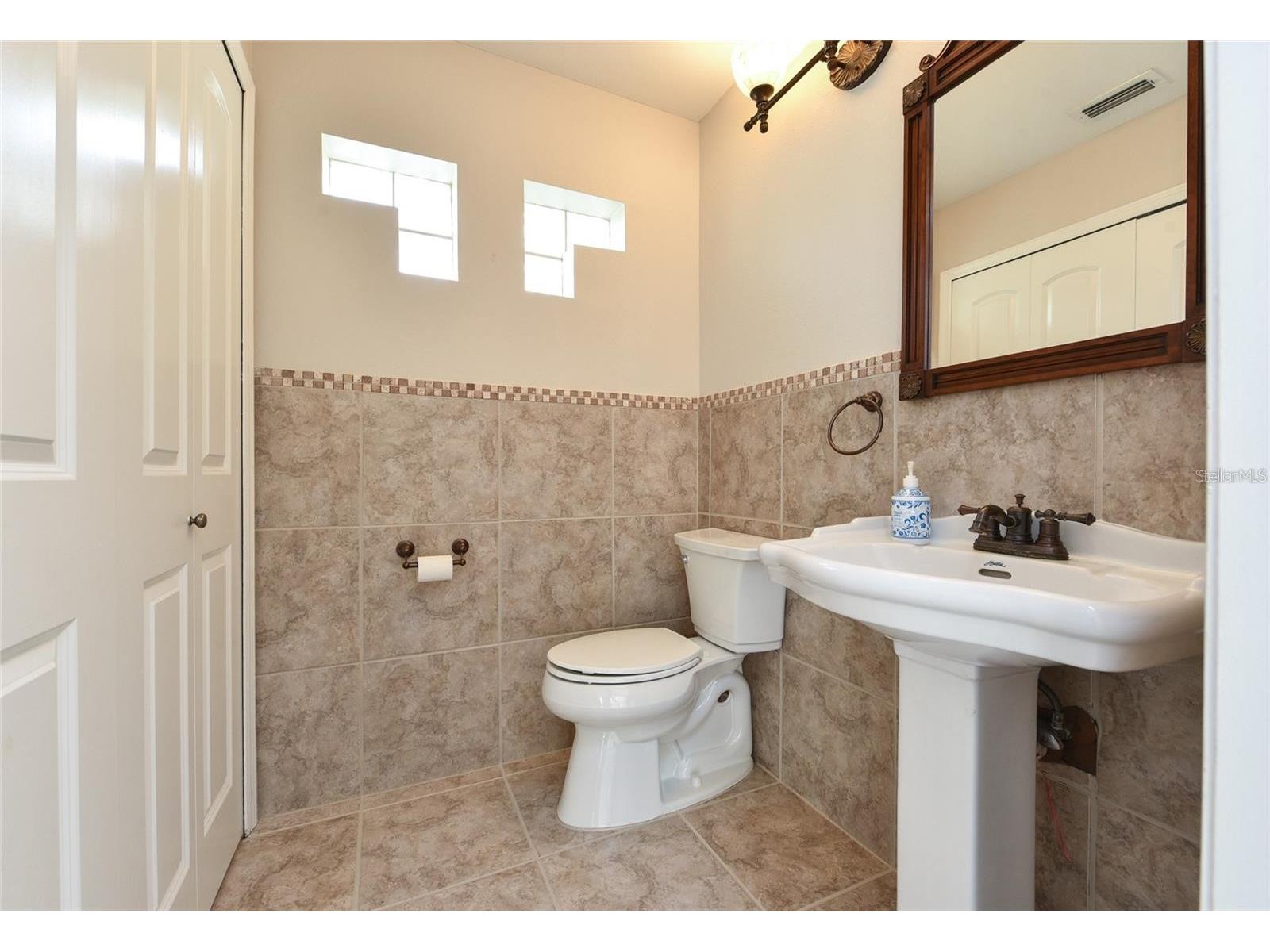 9551 Chandon Drive Orlando FL 32825 O6410008 image7