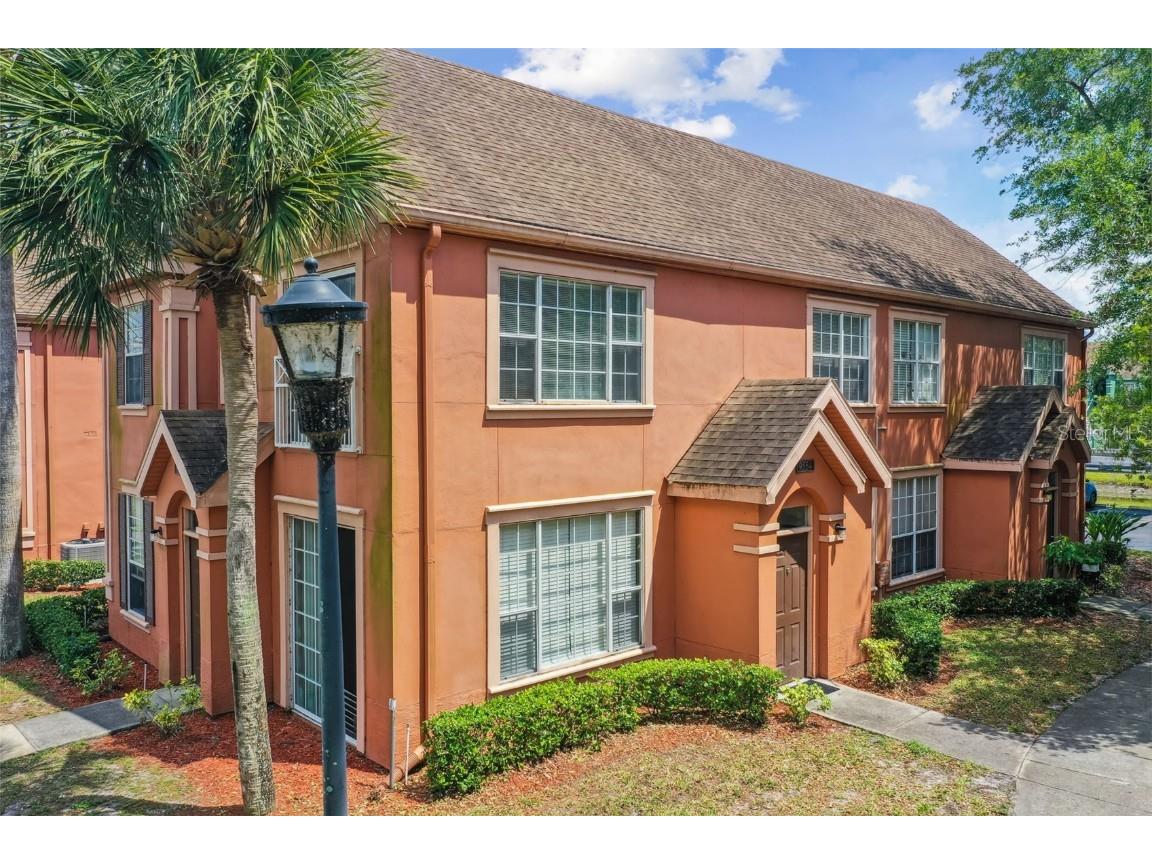 9554 Lake Chase Island Way #9554 Tampa FL 33626 T3442728 image1