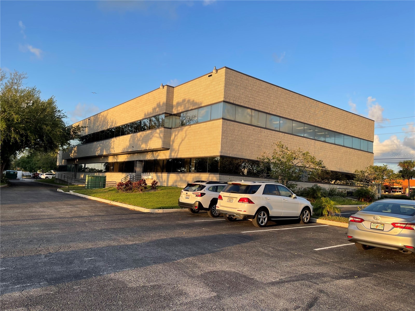 9555 Seminole Boulevard #001 Seminole FL 33772 TB8476461 image1