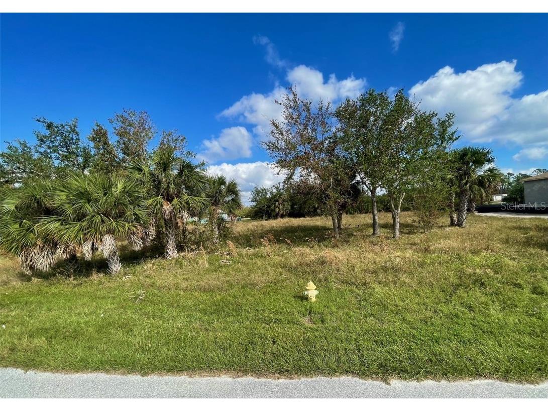 9558 Honeymoon Drive Port Charlotte FL 33981 C7500422 image1