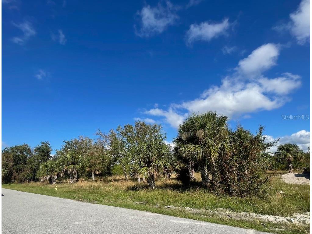 9558 Honeymoon Drive Port Charlotte FL 33981 C7500422 image2