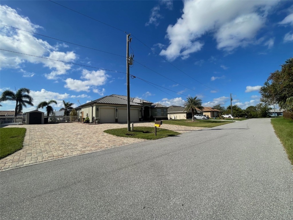 9558 Honeymoon Drive Port Charlotte FL 33981 C7500422 image4