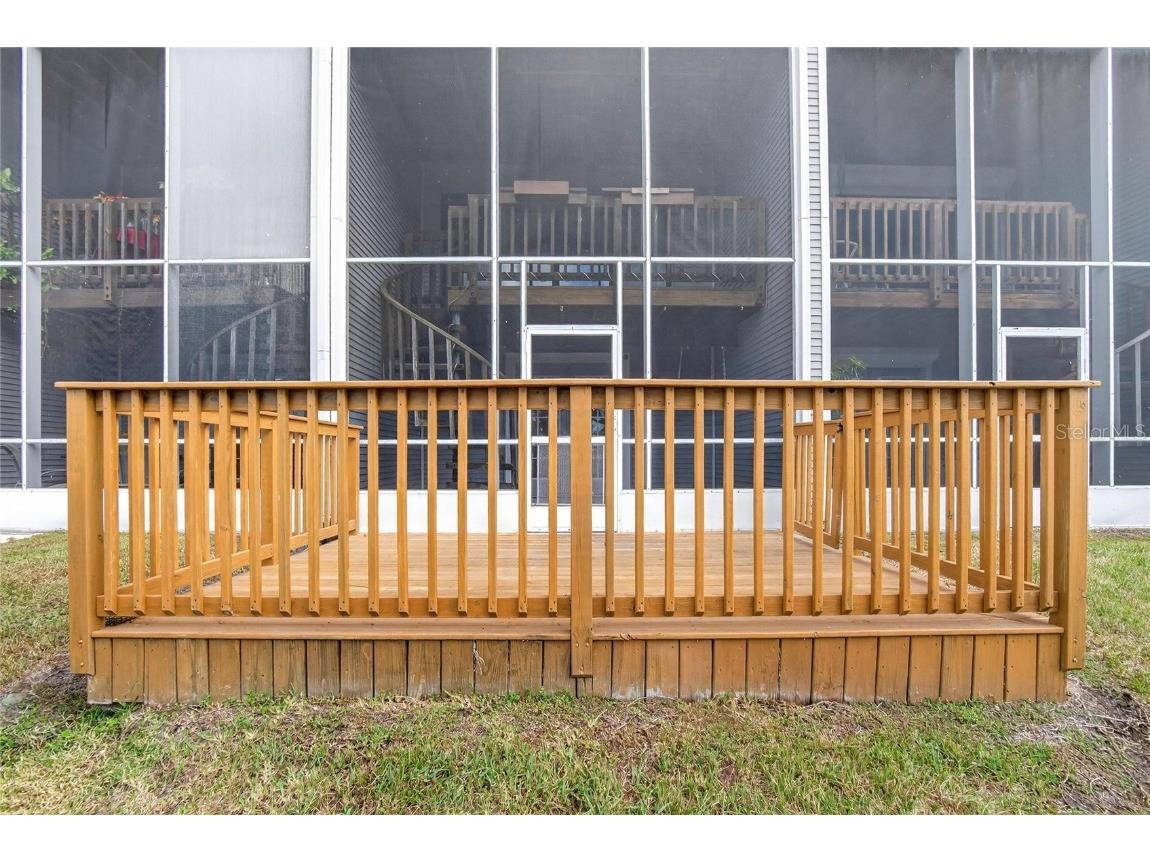 9558 Tara Cay Court #21 Seminole FL 33776 TB8431102 image64