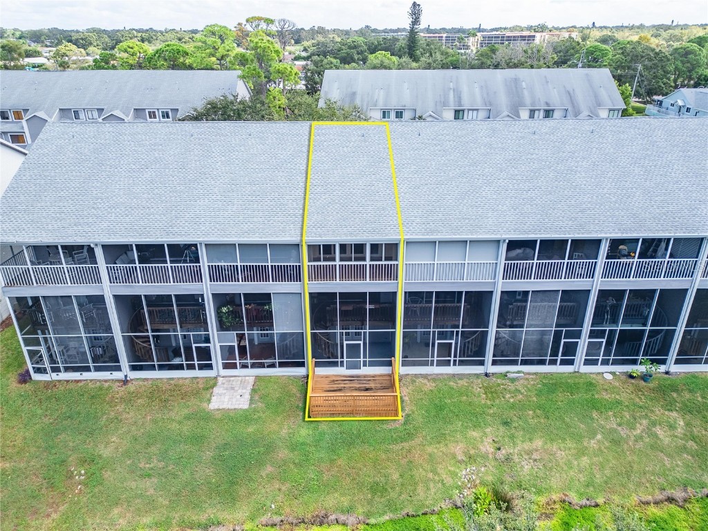 9558 Tara Cay Court #21 Seminole FL 33776 TB8431102 image72