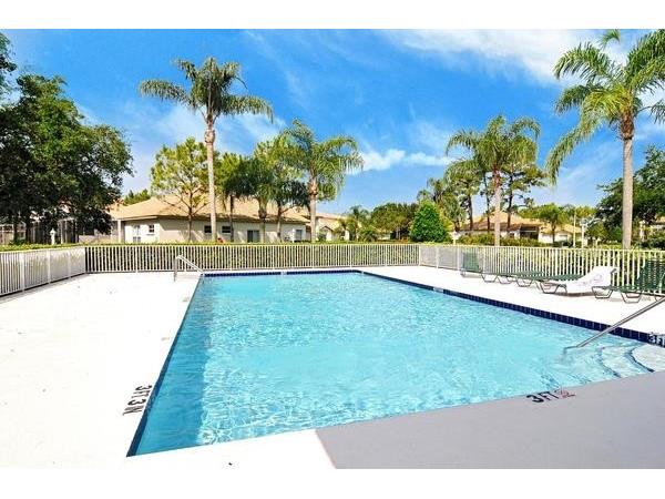 9559 Forest Hills Circle Sarasota FL 34238 A4679954 image35