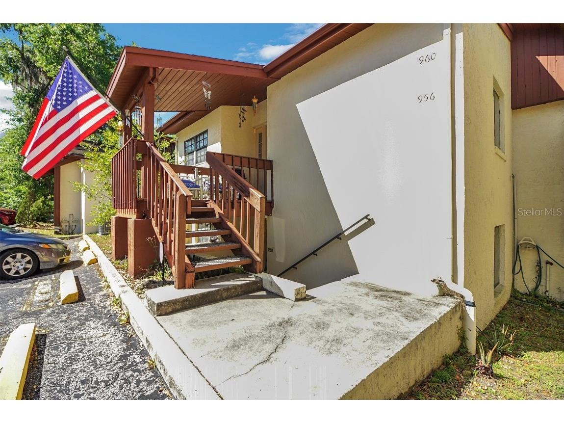 956 5th Street #9A Clermont FL 34711 - LAKE DOT O6098302 image1