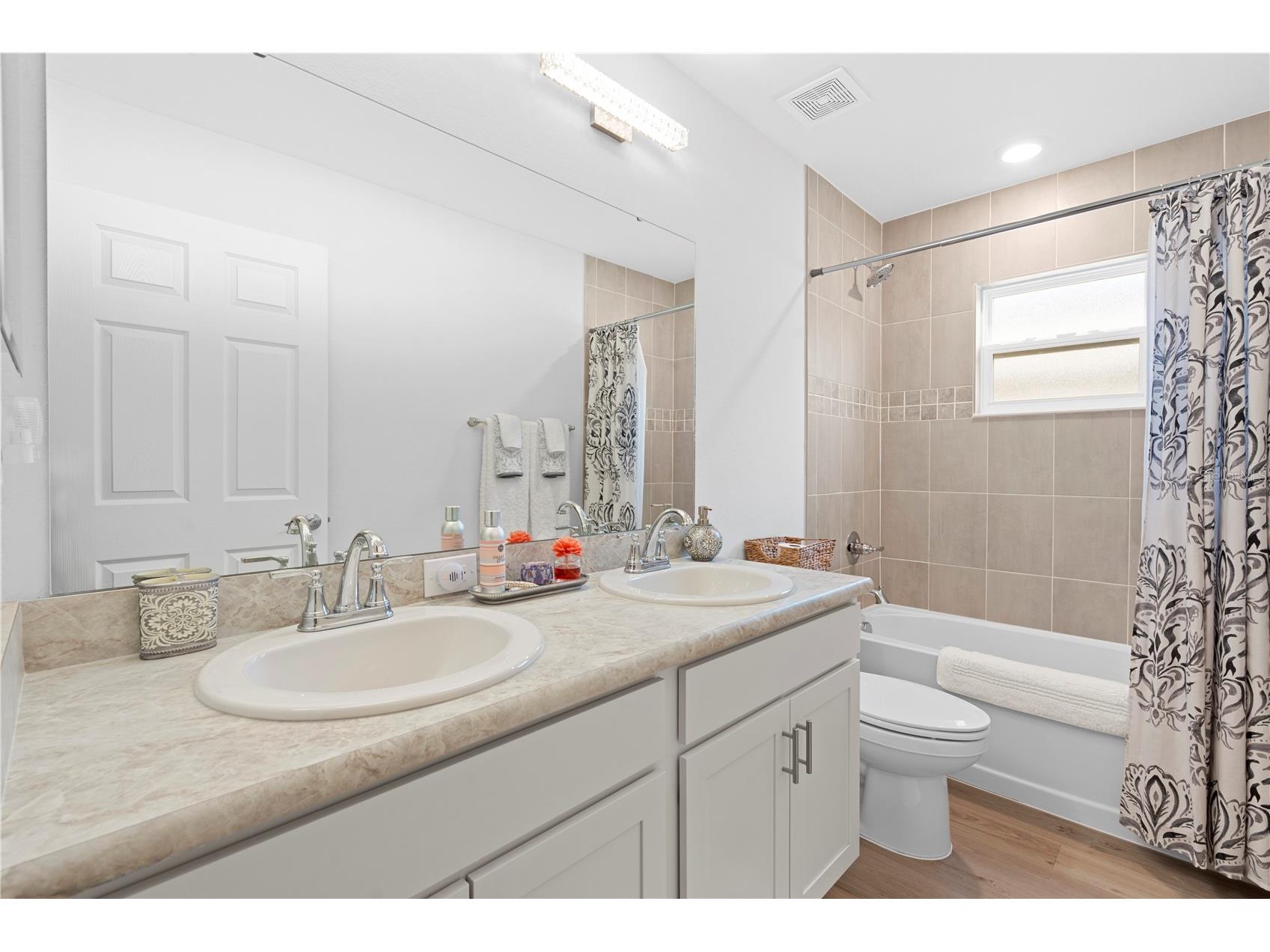 956 Aruba Avenue Mulberry FL 33860 TB8486450 image34