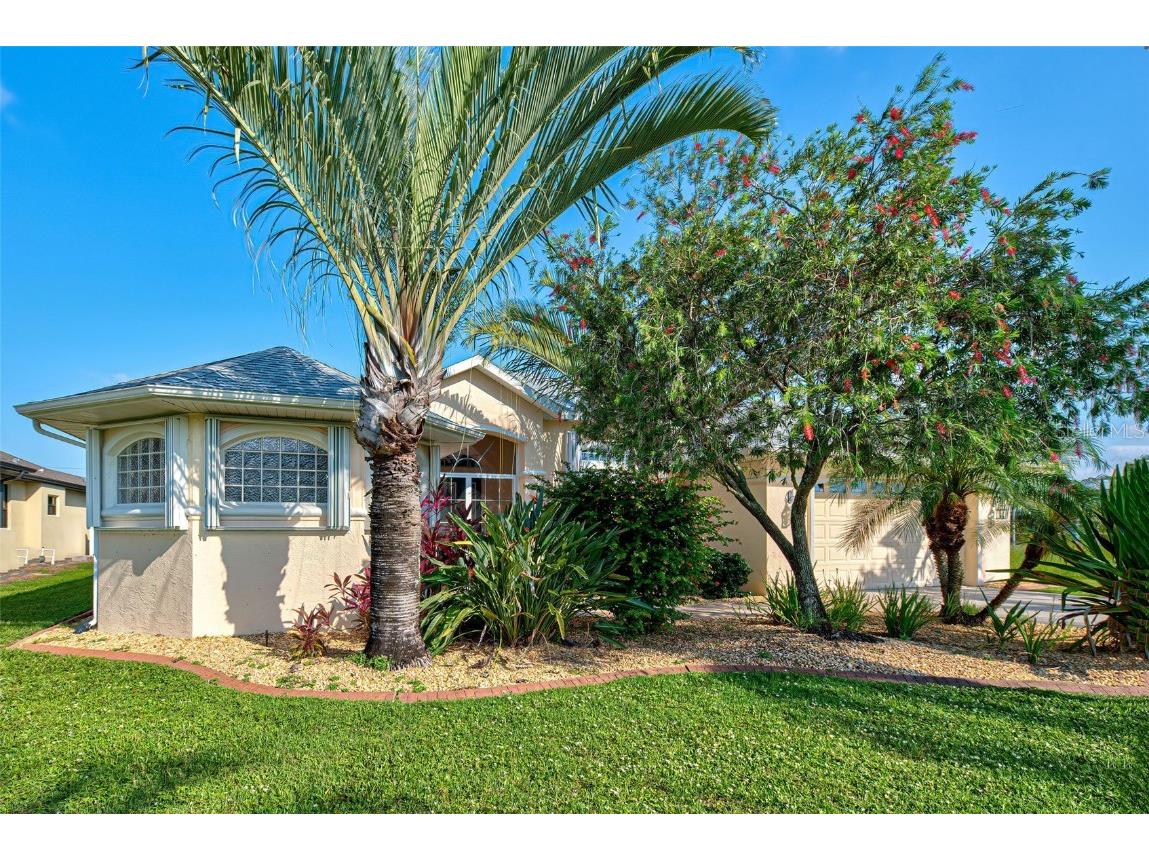 956 Boundary Boulevard Rotonda West FL 33947 D6128093 image1