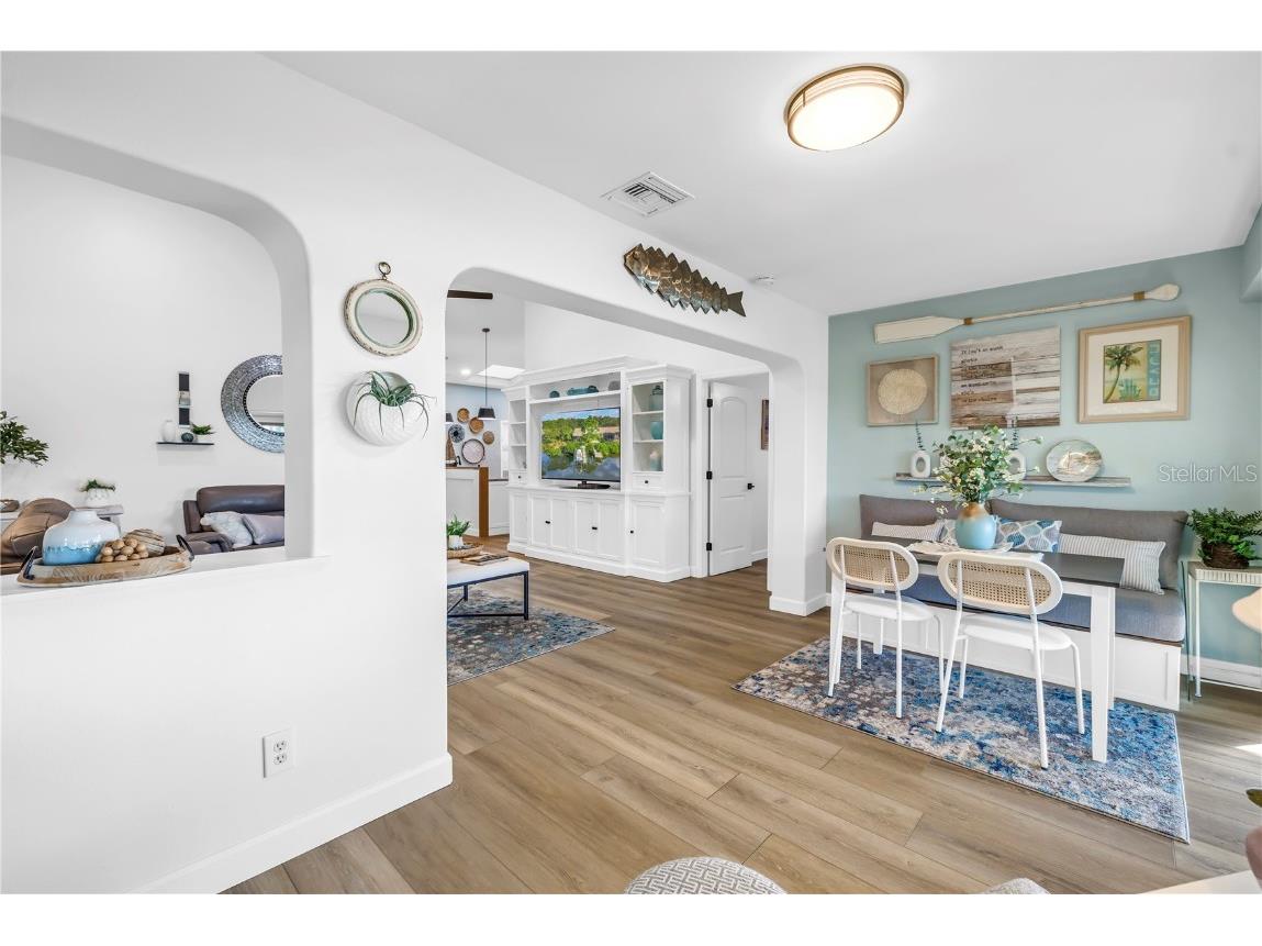 956 San Carlos Court NE Saint Petersburg FL 33702 TB8435003 image15