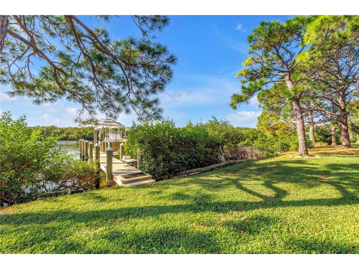 956 San Carlos Court NE Saint Petersburg FL 33702 TB8435003 image18