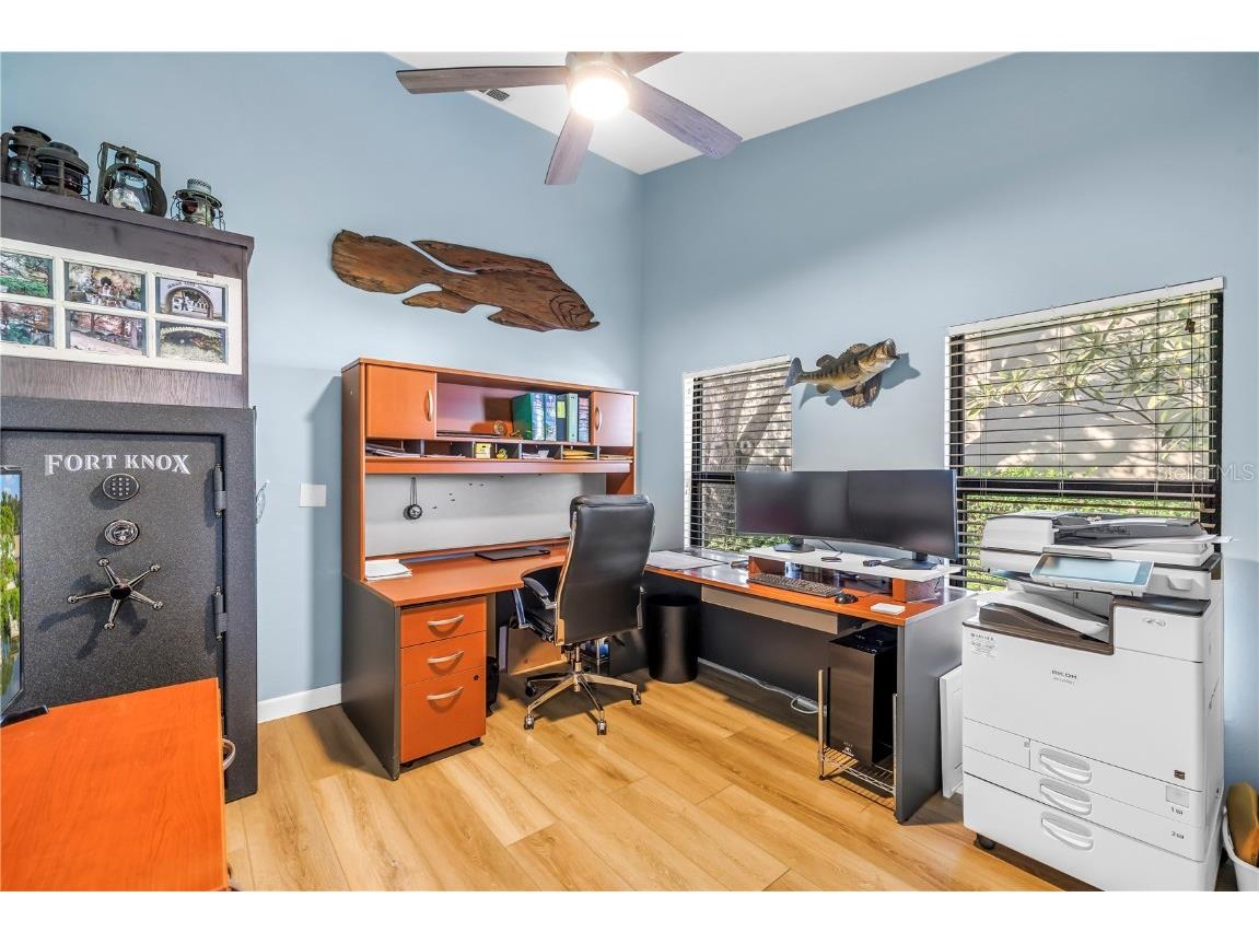 956 San Carlos Court NE Saint Petersburg FL 33702 TB8435003 image26