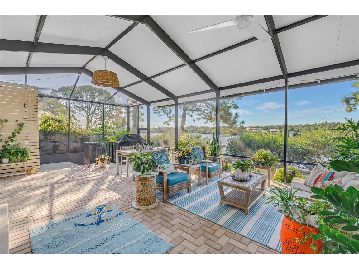 956 San Carlos Court NE Saint Petersburg FL 33702 TB8435003 image3