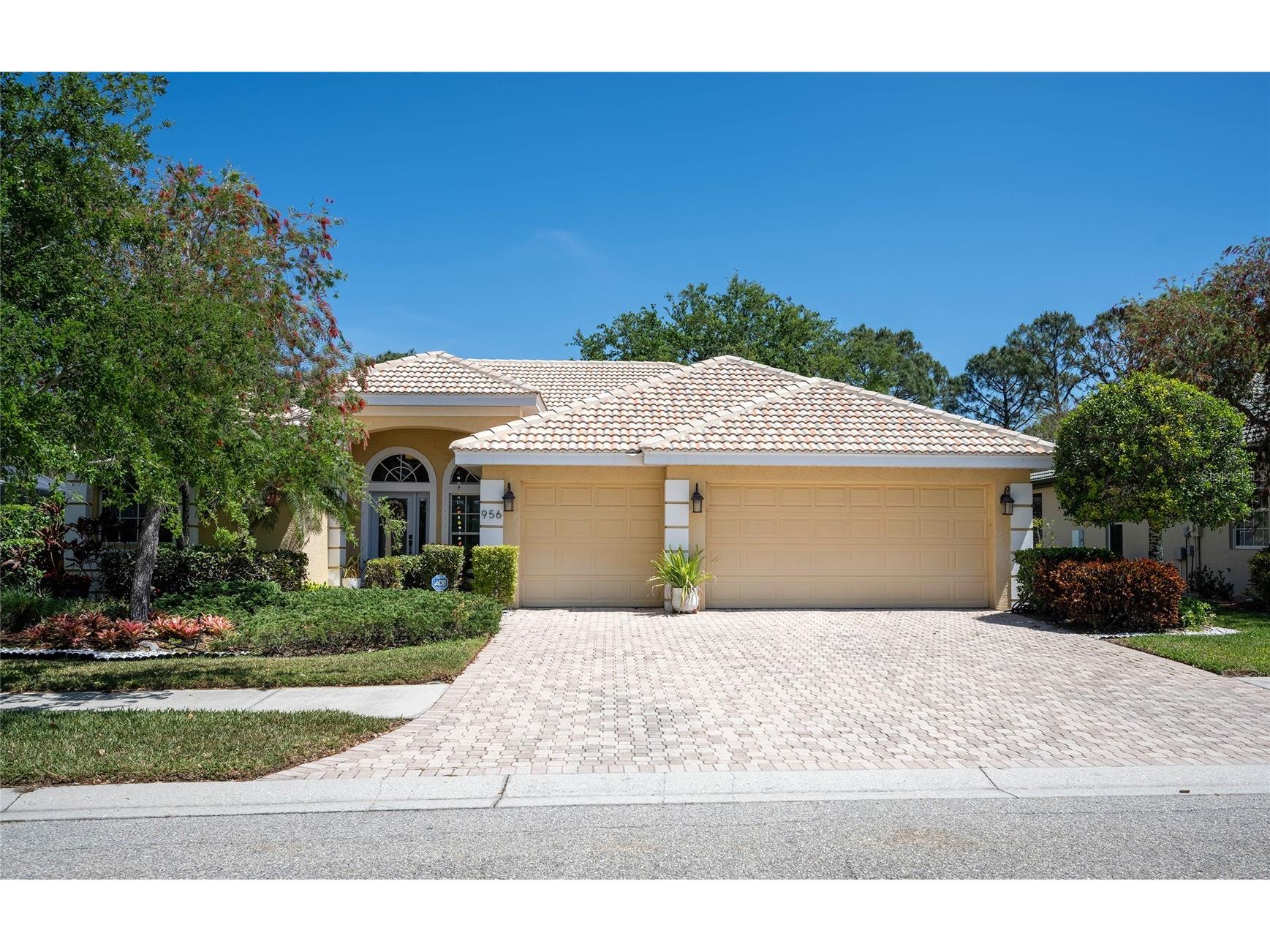 956 Scherer Way Osprey FL 34229 A4684380 image2