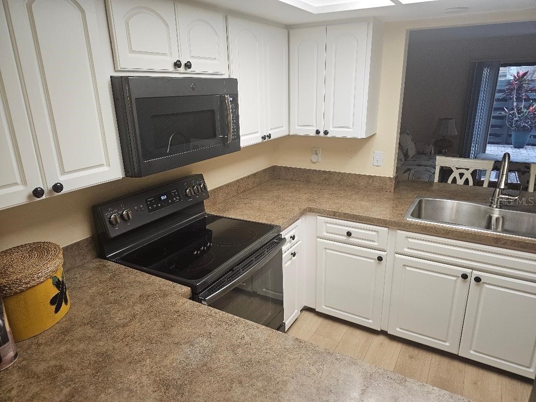 956 Sunridge Drive #H2 Sarasota FL 34234 A4693012 image6